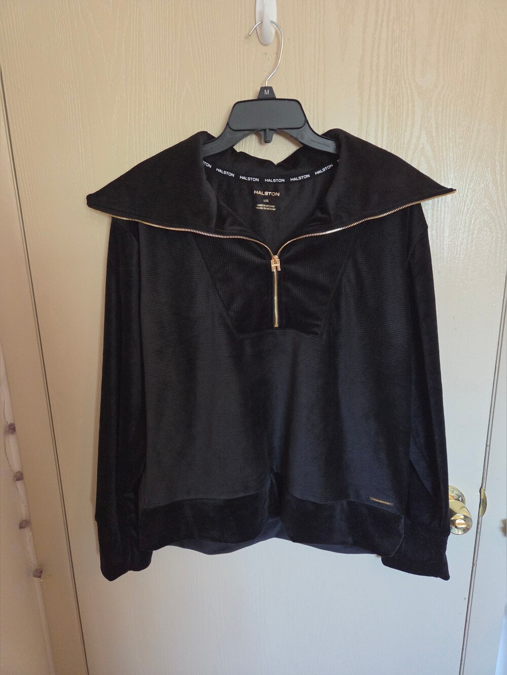 Halston Velour Quarter Zip Ribbed Black Sweatshirt Womens Size Large NWT
